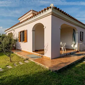 Appartamento Residenziali Trilocali 6 - 7 Posti Letto Via Sardegna, San Teodoro (Sardinia)